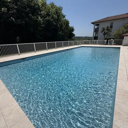 Apartamento Casa Surf Shelter, Large Swimming Pool, 1-bedroom Apartment, Garden, Day Use, Rhune View Bidart