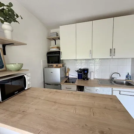 Casa Surf Shelter, Large Swimming Pool, 1-bedroom Apartment, Garden, Day Use, Rhune View Appartement *